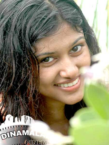 Tamil Cinema Actress - Oviya's Gallery