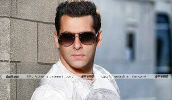 Salman-taking-lessons-for-boxing-and-fencing-for-his-character