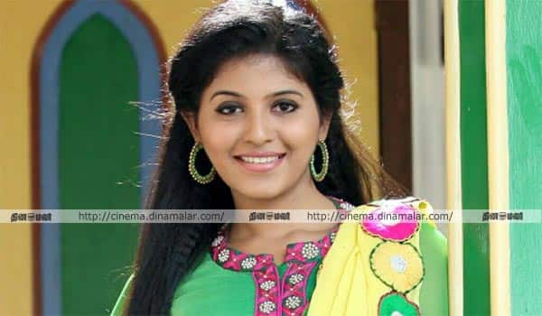 Anjali-likes-to-catch-her-past-market-in-tamil