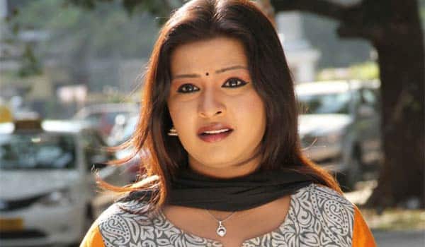 Kannada-actress-Soujanya-escape-from-Shooting-spot