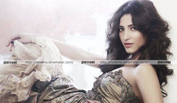 Dont-spread-rumours-about-Shruti-hassan-says-Puli-producers