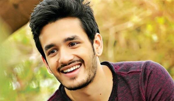Akhil-movie---Spain-shooting-completed