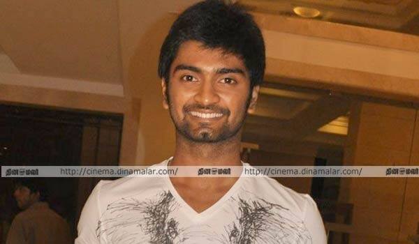 Atharva-waiting-for-his-movies-release