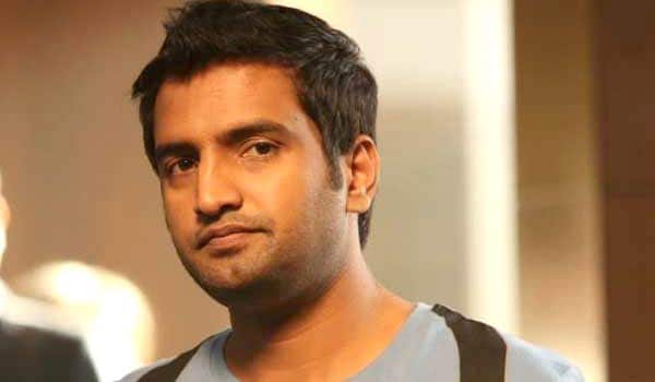Muruganand-shares-about-santhanam-and-his-school-days