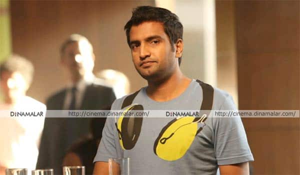 Santhanam-again-in-controversy