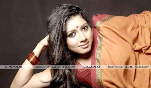 Anumol---another-malayalam-actress-in-kollywood