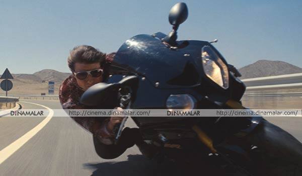 Tom-cruise-in-risk-action-for-mission-impossible-5
