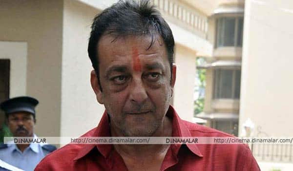 Sanjay-Dutt-granted-30-day-parole-for-daughters-nose-surgery