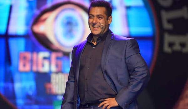 If-Shahrukh-has-time-and-dates,-he-can-come-to-Bigg-Boss-says-Salman
