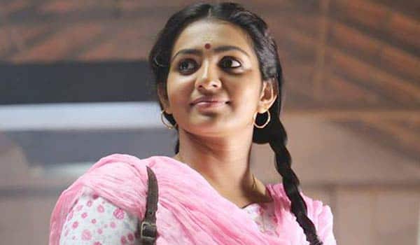 I-never-says-that-i-am-quiting-cinema-says-Parvathy