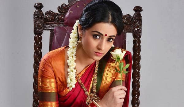 Trisha-like-to-act-Padayappa-Neelambari-role