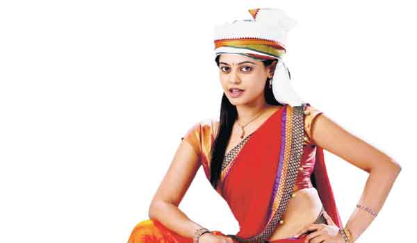 Bindhu-mathavi-want-to-become-a-top-actress