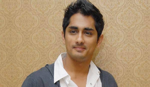 NDTV-Indian-of-the-year-award-to-Siddharth