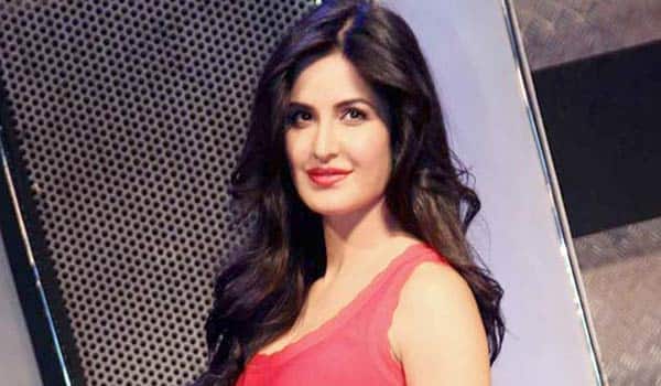 Katrina-is-happy-because-Actress-are-going-to-Hollywood