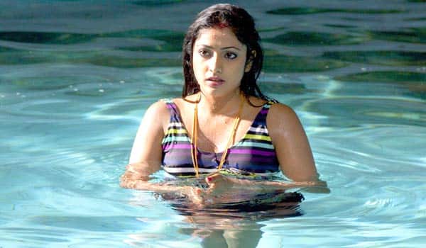 Haripriya-float-in-water-morethan-10hours