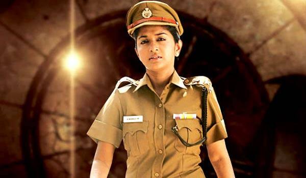 Meerajasmine-again-in-Police-Role