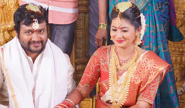 Bobby-Simha-marries-Reshmi-Menon-in-Tirupati