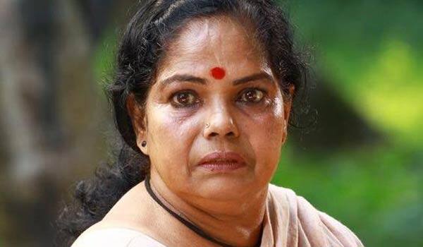 Malayalam-actress-Kulapulileela-in-Marudhu-film