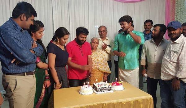 actor-vijay-celebrates-his-43rd-birthday-in-unga-veettu-pillai-shooting-shot