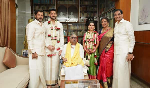 Vikram-Daughter-Wedding-held-in-Karunanidhi-house