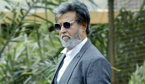 Kerala-fans-helping-student-via-Kabali-special-show