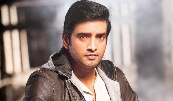 Who-will-replace-Santhanam-place?