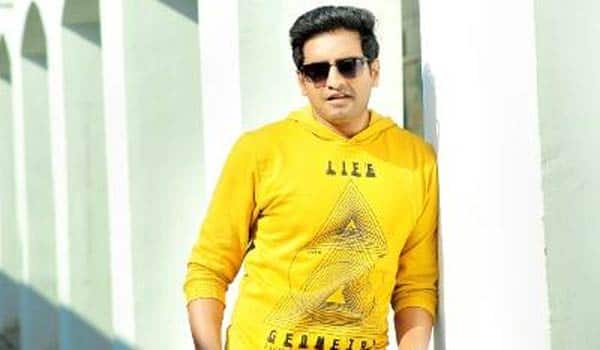 santhanam-with-six-pack-in-the-next-movie
