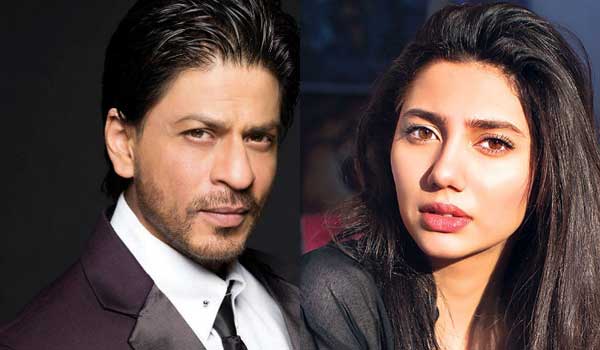 I-forgot-my-dialogues-in-front-of-Shahrukh-Khan-says-Mahira-Khan