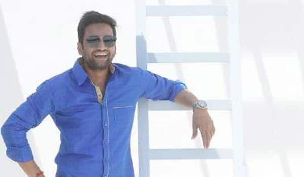 santhanam-acts-with-the-tiger-in-his-upcoming-movie
