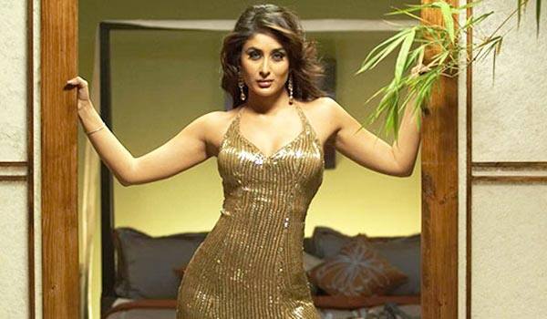 Saif-finds-me-sexy-in-Song-Ye-Mera-Dil-says-Kareena-Kapoor-Khan