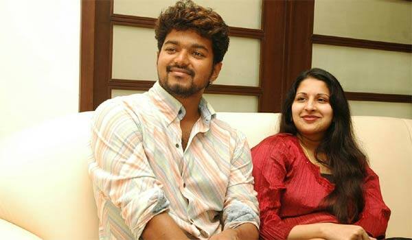 vijay-gets-more-wishes-for-his-17th-wedding-anniversary