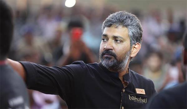 rajamouli-is-now-in-the-confusion-of-baahubali-2--climax-scene