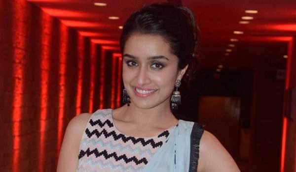 Shraddha-Kapoor-is-almost-final-for-Golmaal-Again