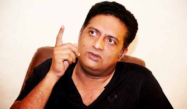 Prakash-Raj-lost-his-cool-asking-about-Cauvery-Issue