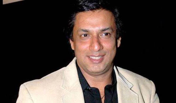 Madhur-Bhandarkar-comes-in-support-of-PM-and-criticize-Anurag-Kashyap