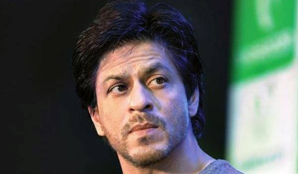 What-said-Shahrukh-Khan-about-how-he-solve-rumors-?
