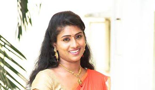 actress-akhila-acts-with-a-responsibility