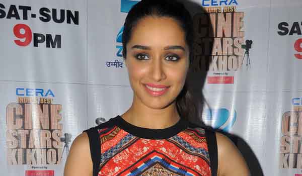 Who-would-not-want-to-work-with-Khans-of-Bollywood-says-Shraddha-Kapoor