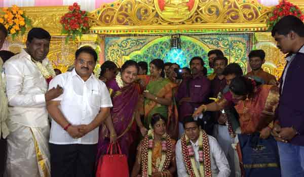 no-invitation-for-vedivelu-daughter-marriage--which-held-in-madurai-today