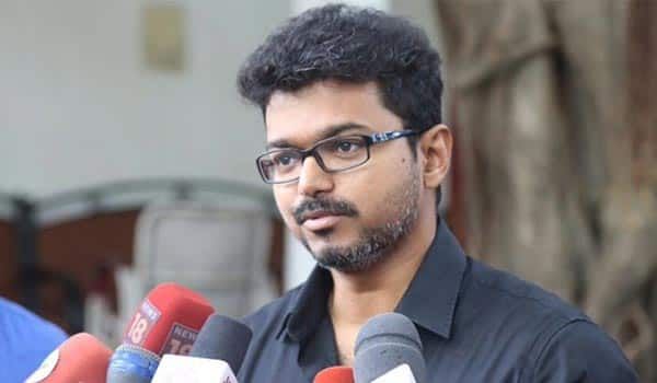I-welcome-Centres-demonetisation-says-Actor-Vijay