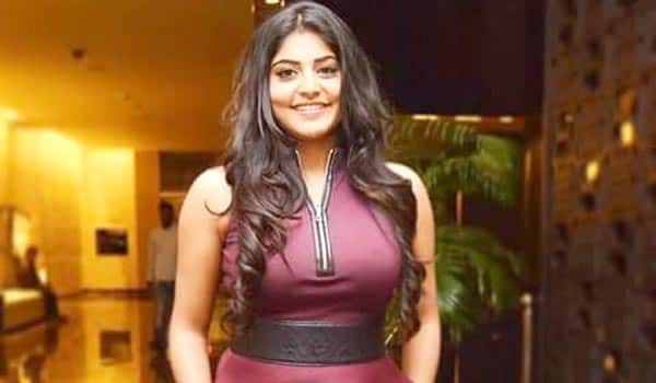 Manjima-mohan-competition-with-keerthi-suresh