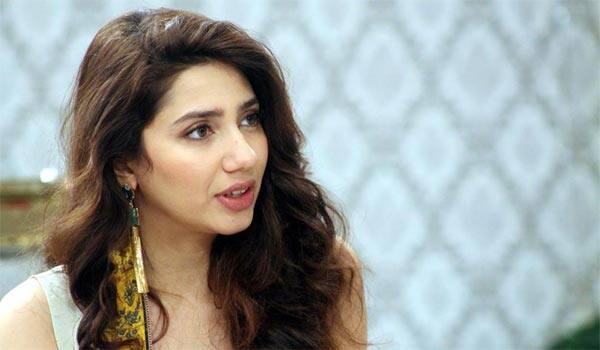 sharukh-in-trouble-for-pak-actress