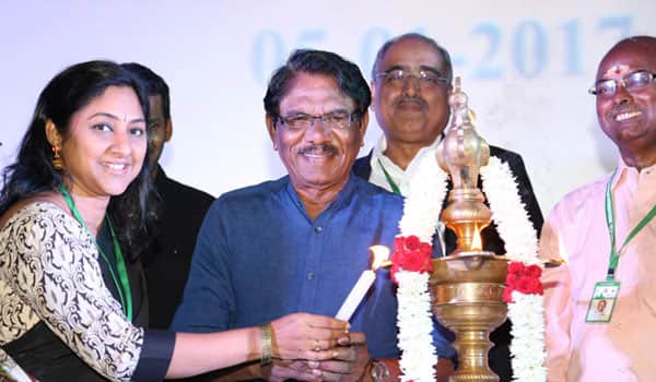 Say-our-culture---Bharathiraja-request-to-young-directors