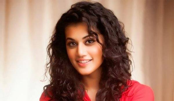 tapsee-to-act-in-a-horror-movie-in-telugu