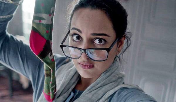 Sonakshi-Sinha-has-completed-the-shoot-of-Film-Noor