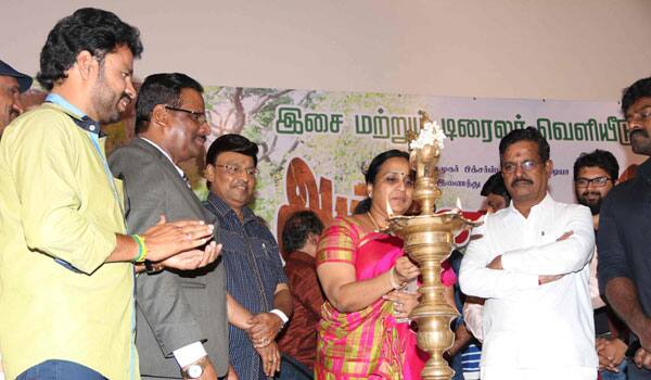 We-are-concentrating-with-thiruttu-VCD-says-Judge-in-audio-function