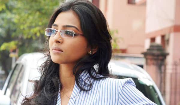 Radhika-apte-slams-Tamil-directors