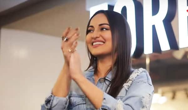 I-am-interested-in-Tamil-films-says-Sonakshi-sinha