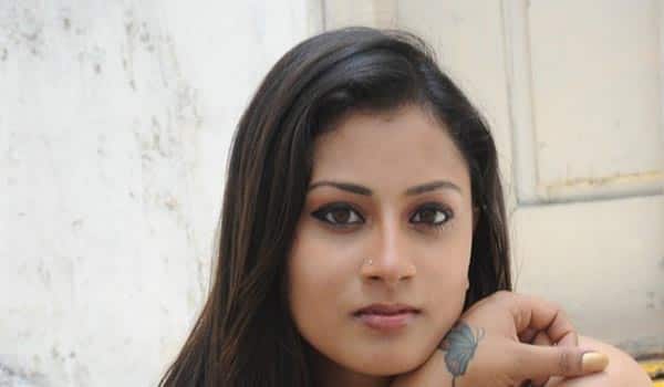 sarika-to-act-in-the-role-of--iniya