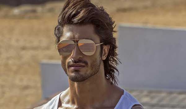 What-I-do-with-my-height-and-size,-nobody-else-can-says-Vidyut-Jamwal